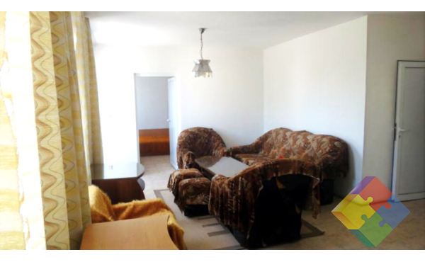 Имот с потенциал! Тристаен апартамент с изток/запад до Медицински университет!